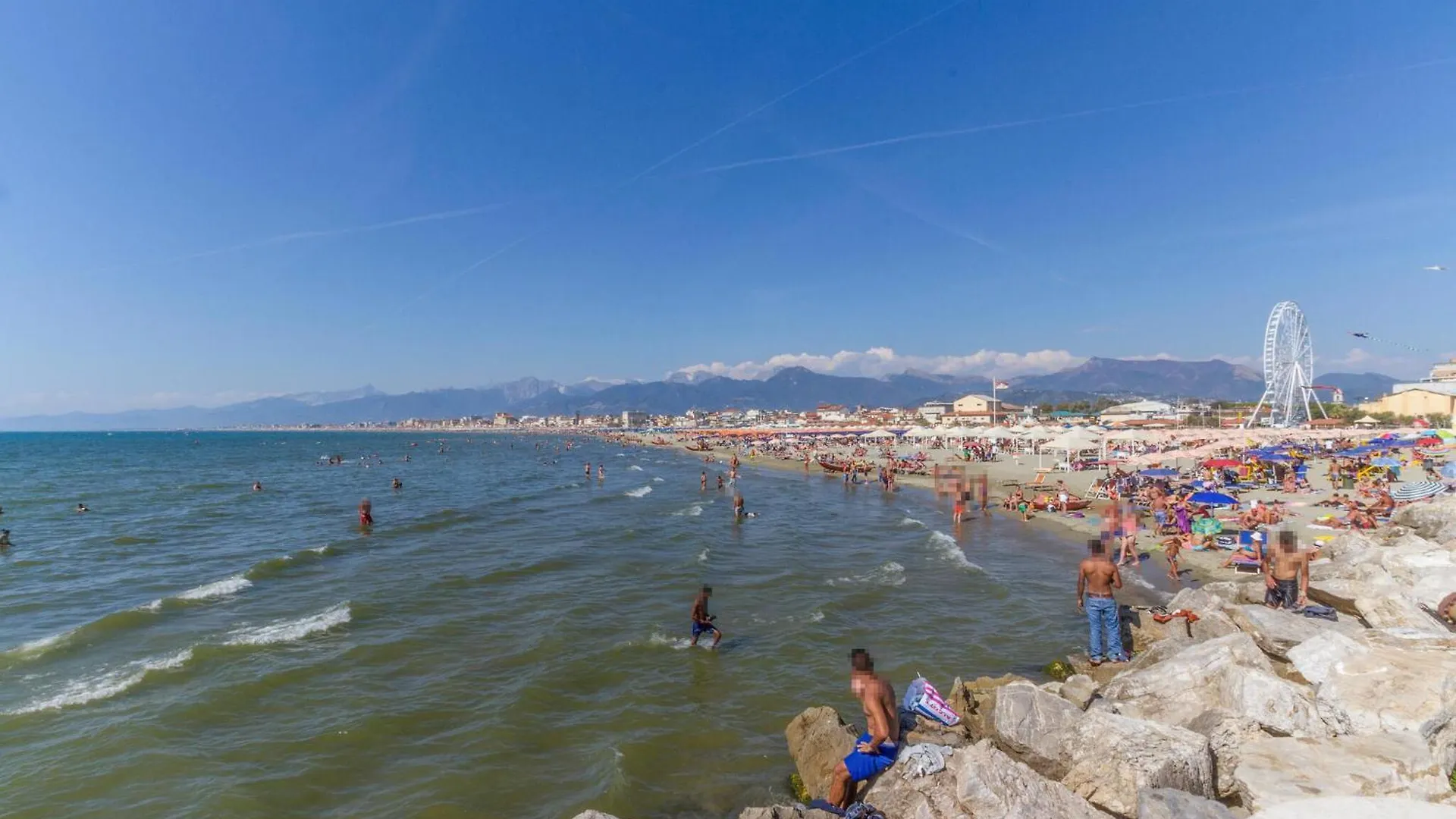 Stunning Apartment In Viareggio